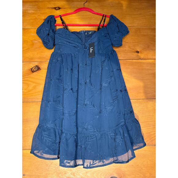 NWT Lulus Cutest Icon Navy Embroidered Off-the-Shoulder Mini Dress Cottage Sz M - Picture 2 of 8